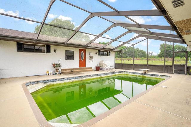 2500 URICK STREET, Fruitland Park, FL 34731