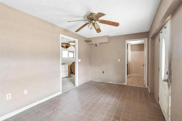 2500 URICK STREET, Fruitland Park, FL 34731