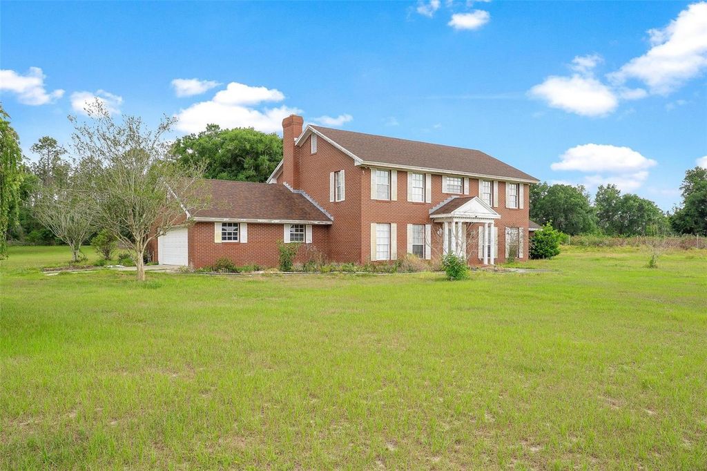 Image 3 of property listing at 2500 URICK STREET, Fruitland Park, FL 34731