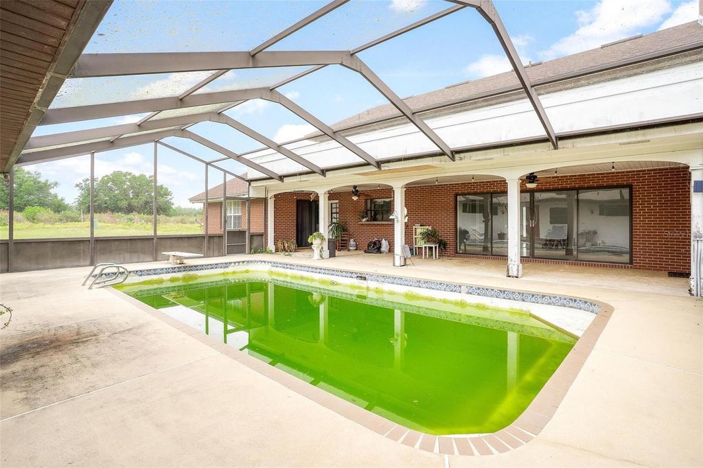 Image 38 of property listing at 2500 URICK STREET, Fruitland Park, FL 34731