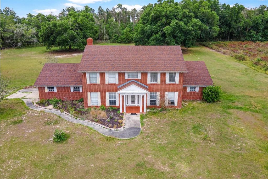 Image 50 of property listing at 2500 URICK STREET, Fruitland Park, FL 34731