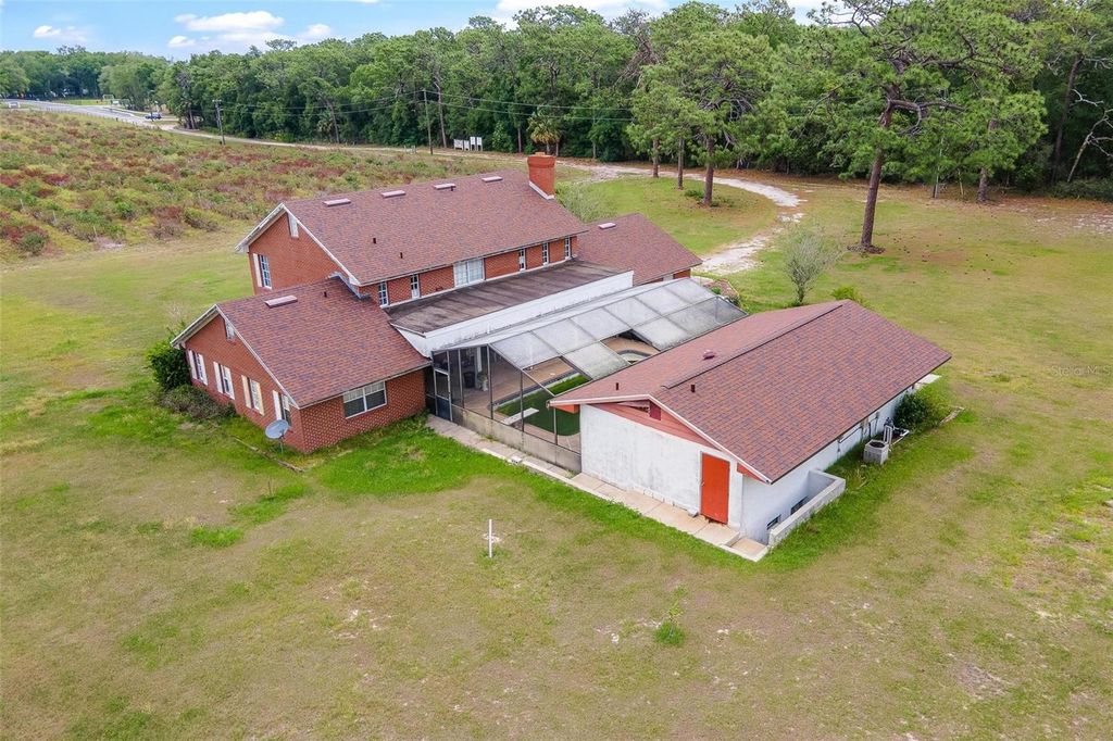 Image 52 of property listing at 2500 URICK STREET, Fruitland Park, FL 34731
