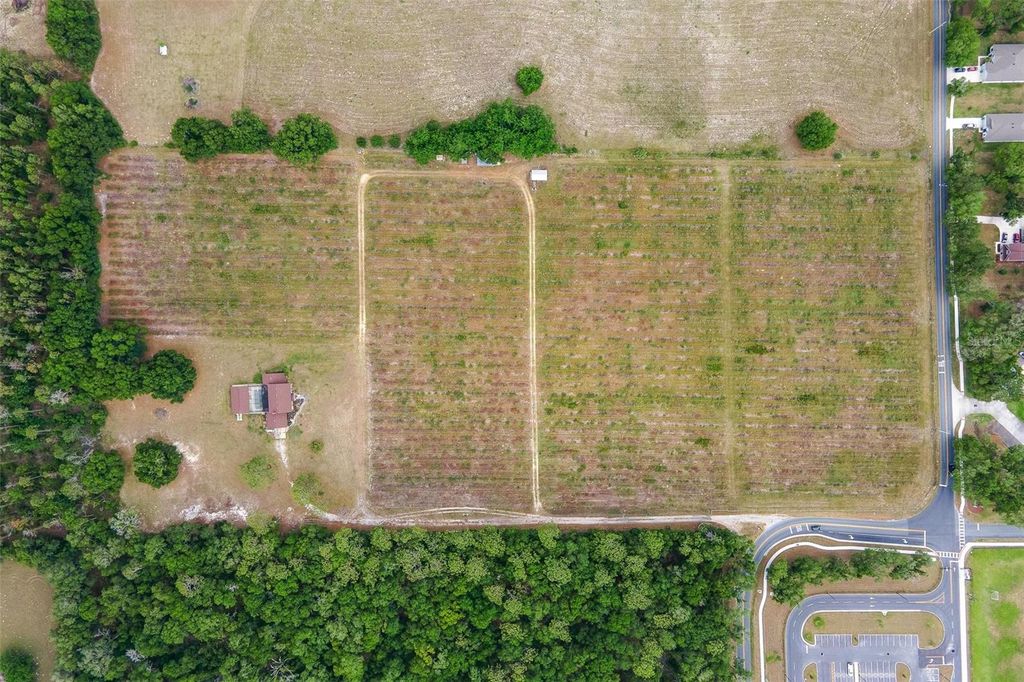 Image 56 of property listing at 2500 URICK STREET, Fruitland Park, FL 34731