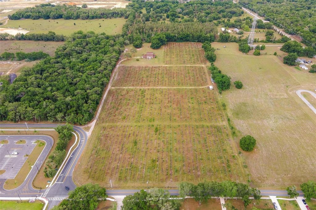 Image 57 of property listing at 2500 URICK STREET, Fruitland Park, FL 34731