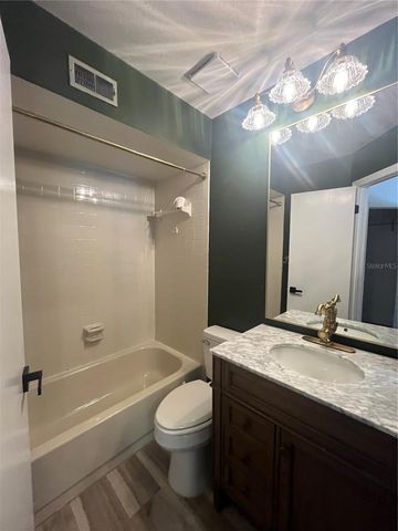 11359 STRATTON PARK DRIVE, Temple Terrace, FL 33617