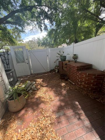 11359 STRATTON PARK DRIVE, Temple Terrace, FL 33617