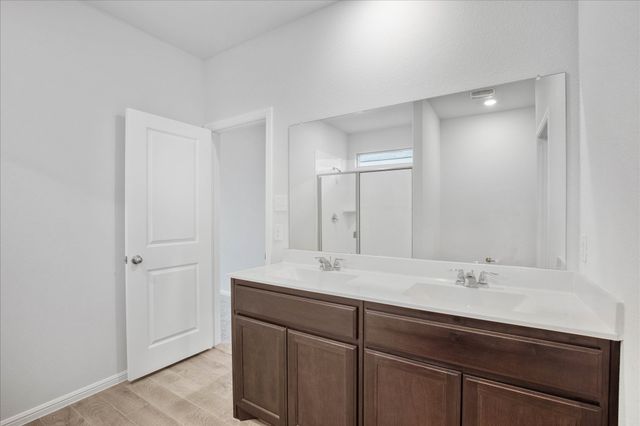 2220 Barnwell Drive, Fort Worth, TX 76108