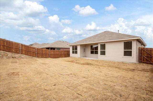 2220 Barnwell Drive, Fort Worth, TX 76108