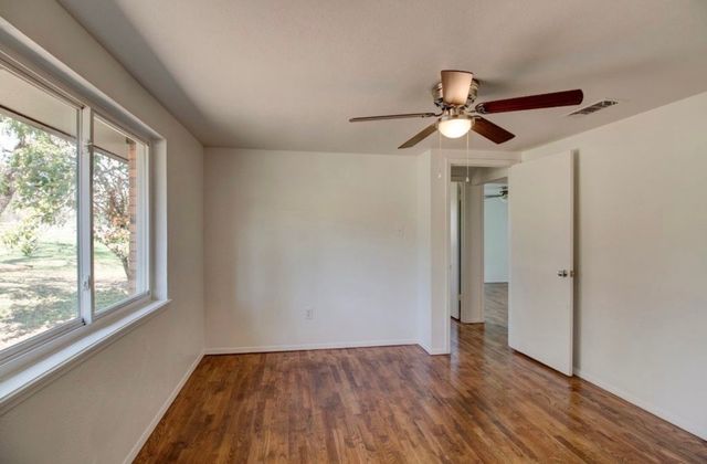 3900 Moseley Road, Cross Roads, TX 76227