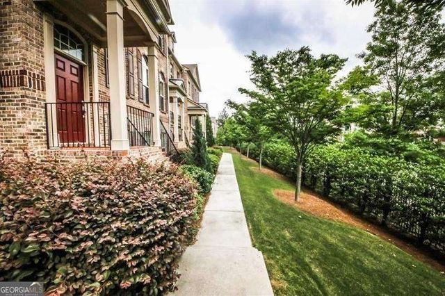 1004 E Paces Chase NE, Atlanta, GA 30326