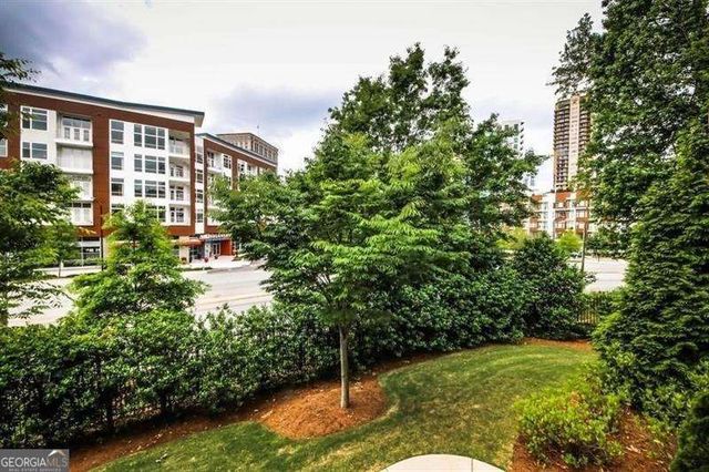 1004 E Paces Chase NE, Atlanta, GA 30326