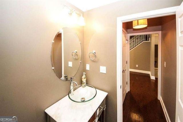 1004 E Paces Chase NE, Atlanta, GA 30326