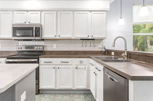 27012 SEA BREEZE WAY, Wesley Chapel, FL 33544