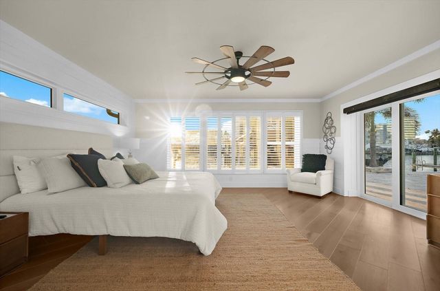 330 LEEWARD ISLAND, Clearwater Beach, FL 33767