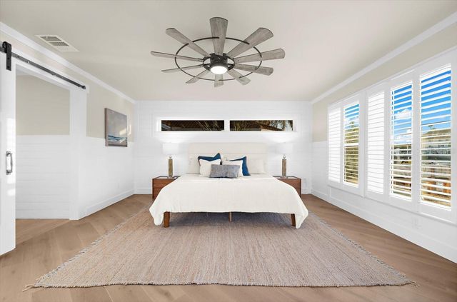 330 LEEWARD ISLAND, Clearwater Beach, FL 33767