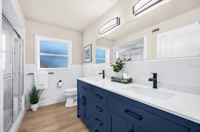 330 LEEWARD ISLAND, Clearwater Beach, FL 33767