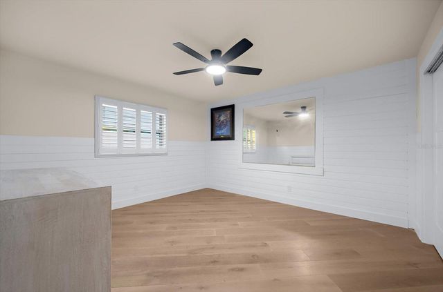 330 LEEWARD ISLAND, Clearwater Beach, FL 33767