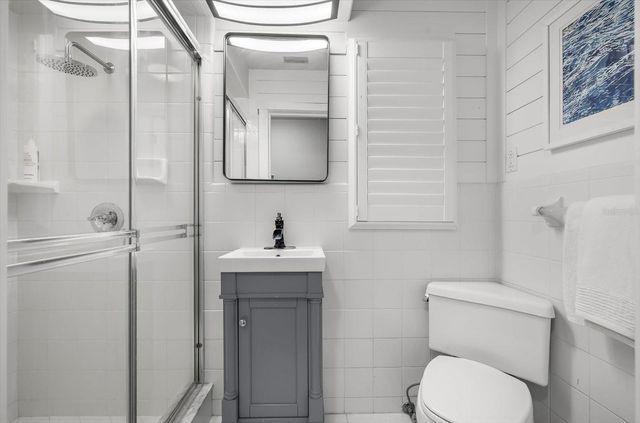 330 LEEWARD ISLAND, Clearwater Beach, FL 33767