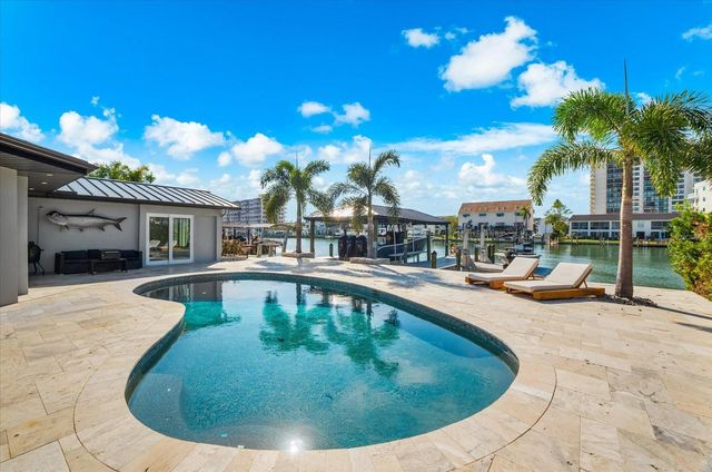 330 LEEWARD ISLAND, Clearwater Beach, FL 33767