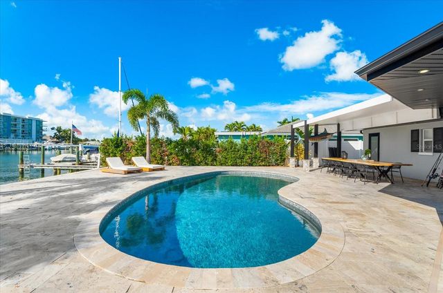 330 LEEWARD ISLAND, Clearwater Beach, FL 33767