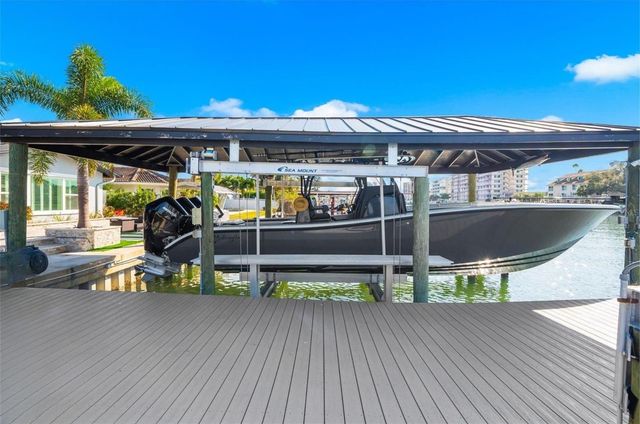 330 LEEWARD ISLAND, Clearwater Beach, FL 33767