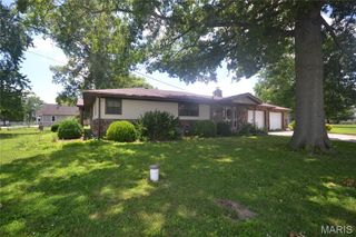 319 Old Floraville Road, Waterloo, IL 62298