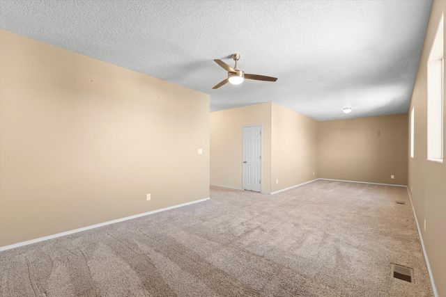 6708 Mountain Hawk Loop NE, Rio Rancho, NM 87144