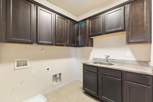 6708 Mountain Hawk Loop NE, Rio Rancho, NM 87144