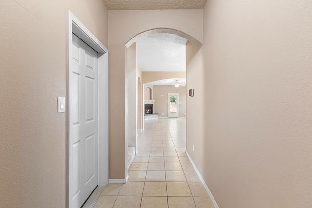 6708 Mountain Hawk Loop NE, Rio Rancho, NM 87144