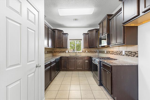6708 Mountain Hawk Loop NE, Rio Rancho, NM 87144