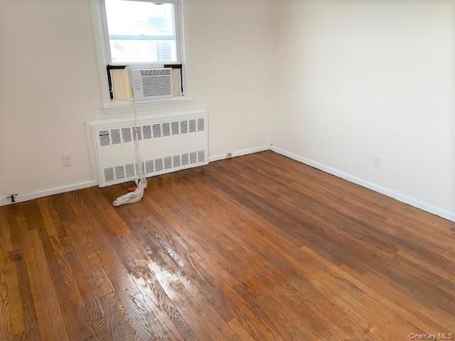 77 Kentucky Street Upper, Long Beach, NY 11561