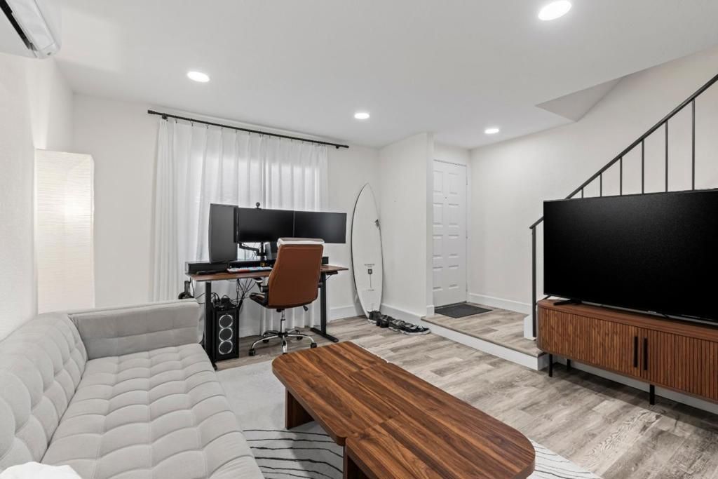 Image 11 of property listing at 482 S Willard Avenue, San Jose, CA 95126