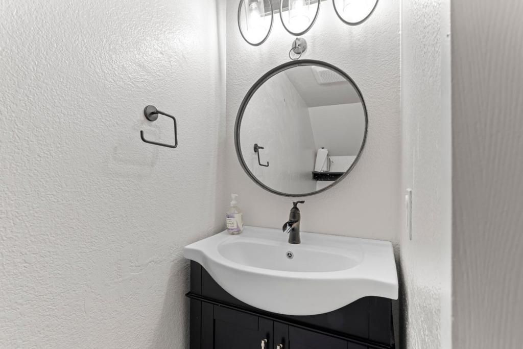 Image 16 of property listing at 482 S Willard Avenue, San Jose, CA 95126