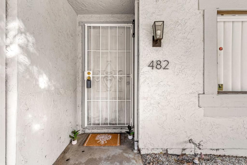 Image 6 of property listing at 482 S Willard Avenue, San Jose, CA 95126