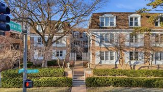 2201 Central Street 3N, Evanston, IL 60201