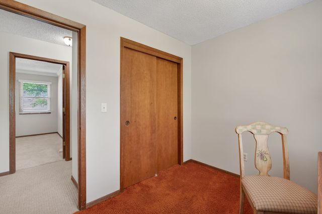 6800 NW 53rd Street, Johnston, IA 50131