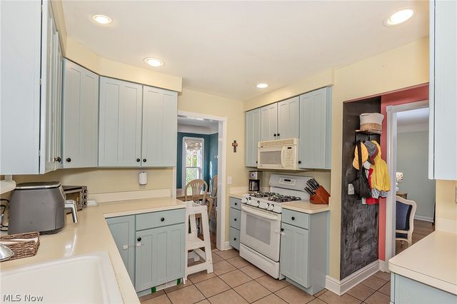 1693 Maywood Road, South Euclid, OH 44121