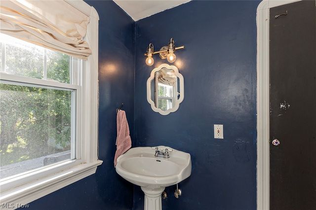 1693 Maywood Road, South Euclid, OH 44121