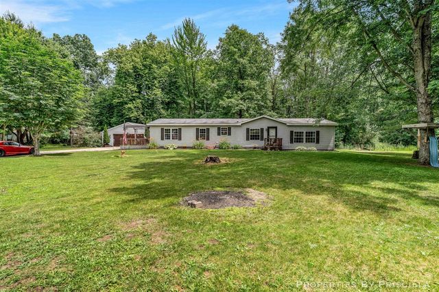 3766 Mary Avenue, Newaygo, MI 49337