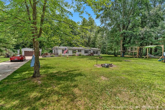 3766 Mary Avenue, Newaygo, MI 49337