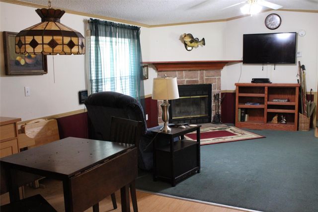 339 Eastern Hills Drive, Jefferson, TX 75657
