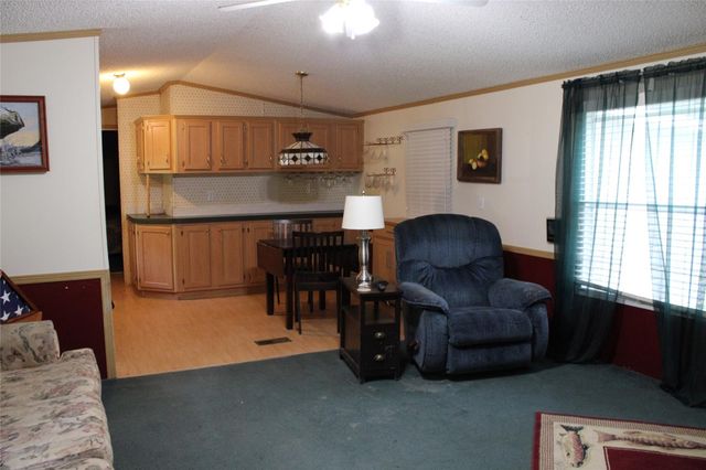 339 Eastern Hills Drive, Jefferson, TX 75657