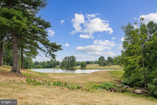 39937 CHARLES TOWN PIKE, Hamilton, VA 20158