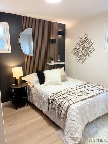 27 Dwyer Street, West Seneca, NY 14224