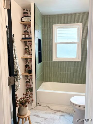 27 Dwyer Street, West Seneca, NY 14224