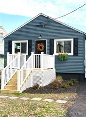 27 Dwyer Street, West Seneca, NY 14224