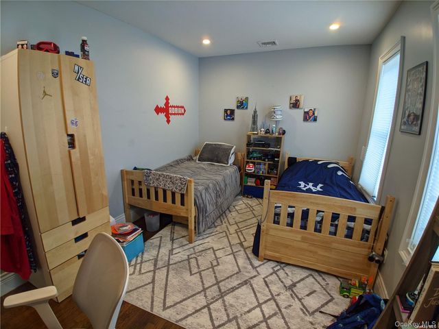 535 E Walnut st Main, Long Beach, NY 11561