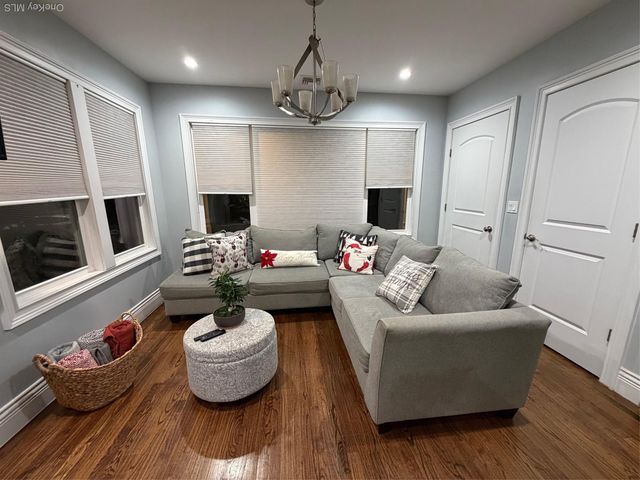 535 E Walnut st Main, Long Beach, NY 11561