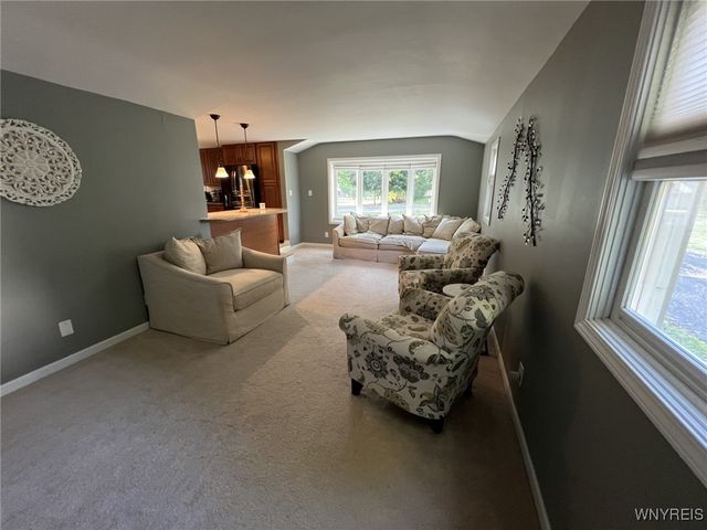 450 Barton Drive, Lewiston, NY 14092