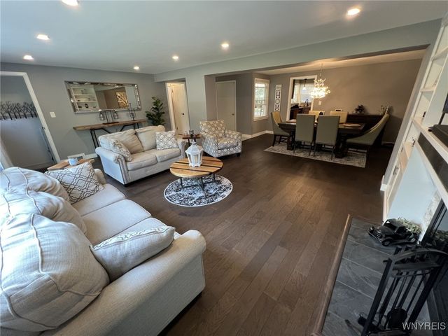 450 Barton Drive, Lewiston, NY 14092